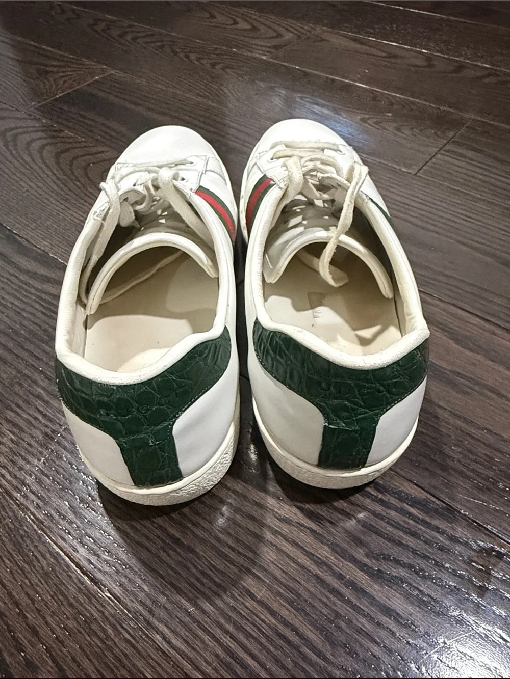 Gucci White Leather Sneakers with Green & Red Web Stripe
